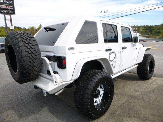 2015 Jeep Wrangler Unlimited 4WD 4DR Rubicon Custom
