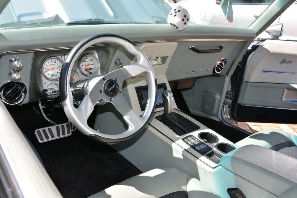 Resto mod 1968 Chevrolet Camaro SS Hardtop custom