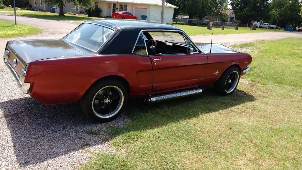 new paint 1965 Ford Mustang custom