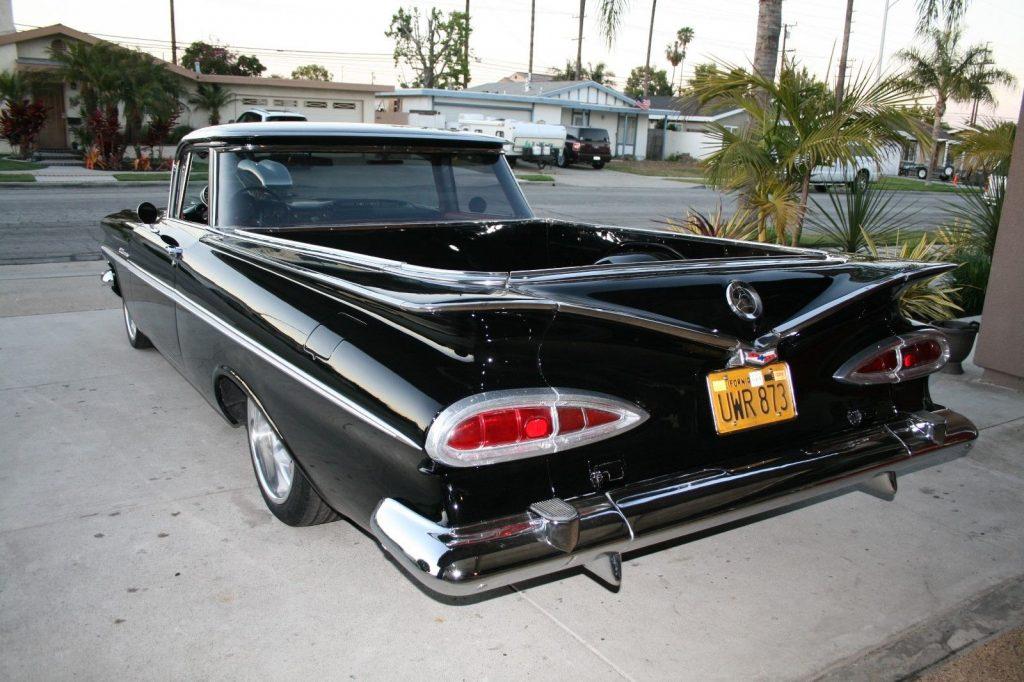 show and go 1959 Chevrolet El Camino custom