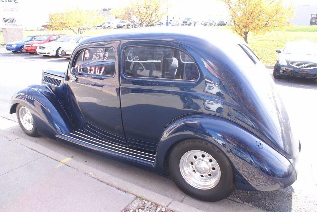 well modifieed 1937 Ford 2 Door Sedan Standard custom