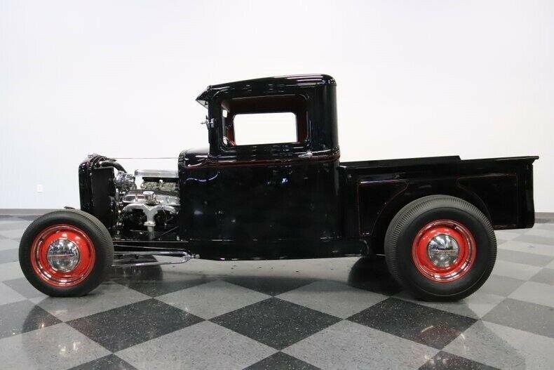 black badass 1932 Ford Pickup custom