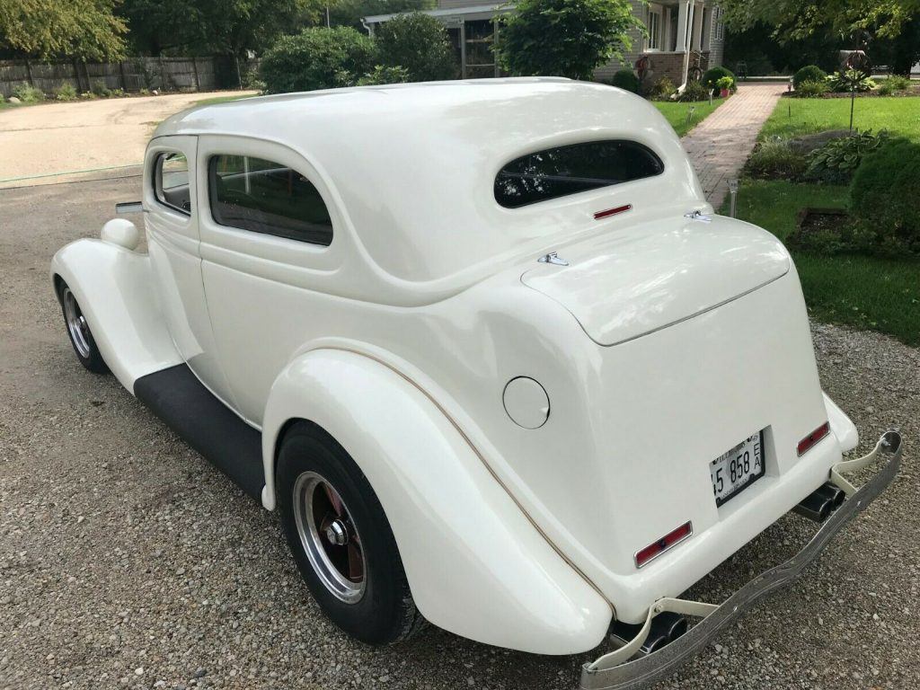 well modified 1935 Ford custom
