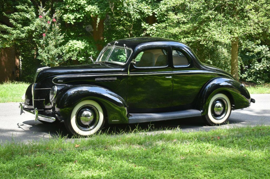 crate engine 1939 Ford Standard Coupe custom