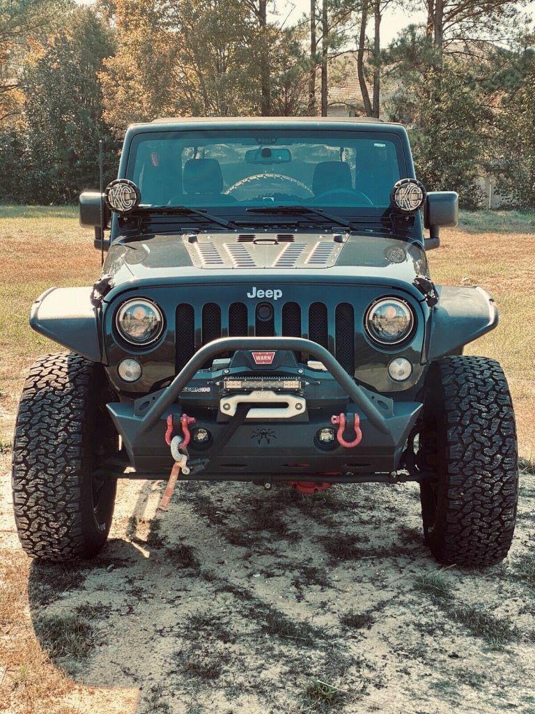 loaded 2015 Jeep Wrangler Rubicon 4×4 custom