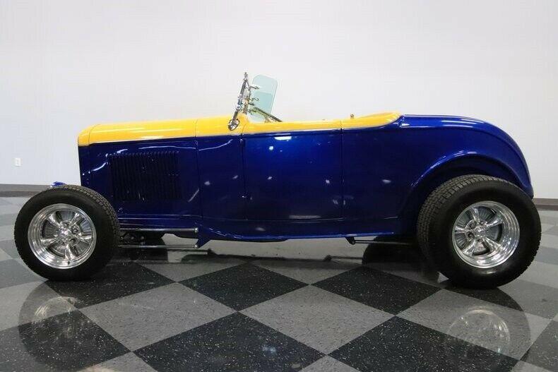 fuel injected 1932 Ford Roadster custom