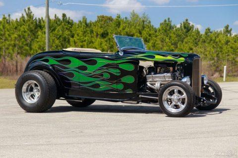 show queen 1932 Ford Highboy Roadster custom for sale