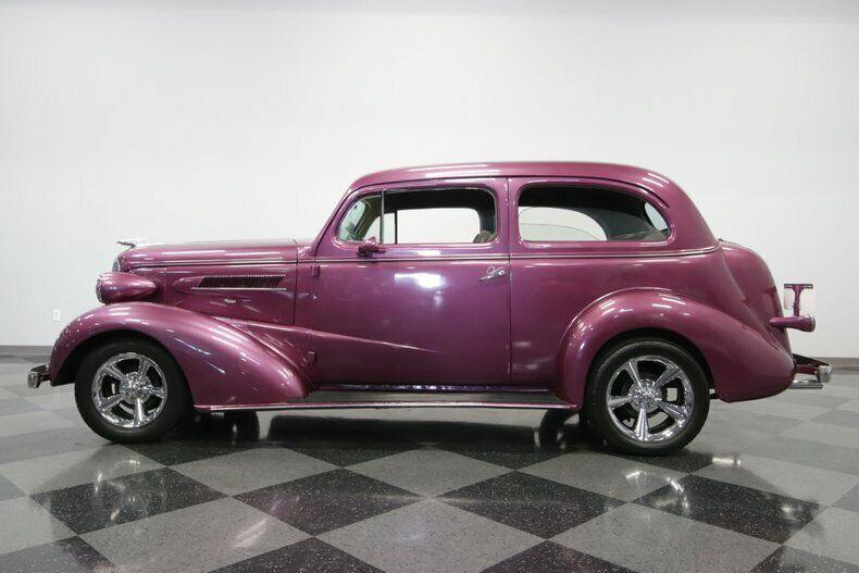 well modified 1937 Chevrolet Deluxe custom
