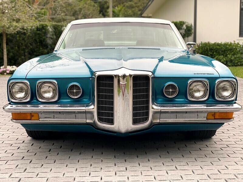 1970 Pontiac Bonneville Custom [bagged badass]