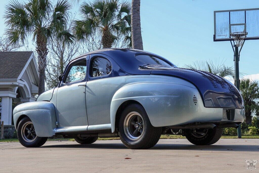 1941 Ford 5-Window Coupe Pro-Street / Blown 5.7L 350 V8 4-Spd