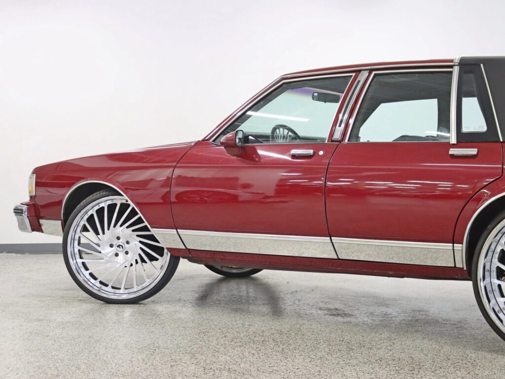 1984 Chevrolet Caprice Custom Built LS Motor Sounds 26in Forgiato’s
