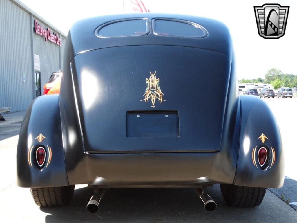 Black 1939 Ford Deluxe Coupe 351 V8 350