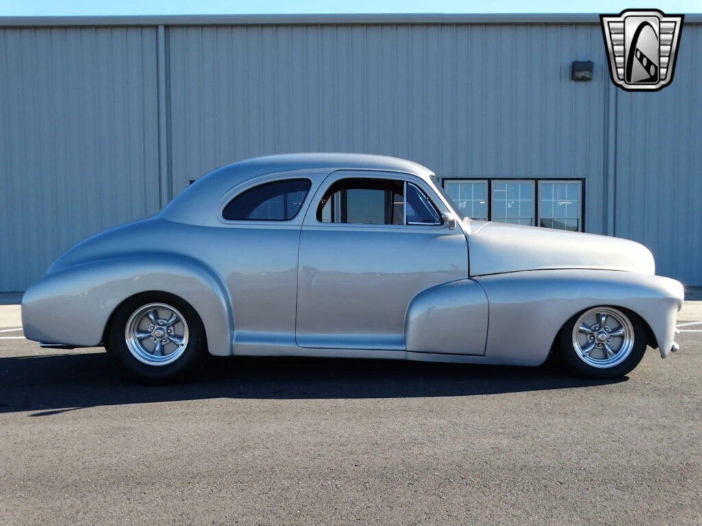Gray 1947 Chevrolet Coupe 400 CI V8 Turbo 350
